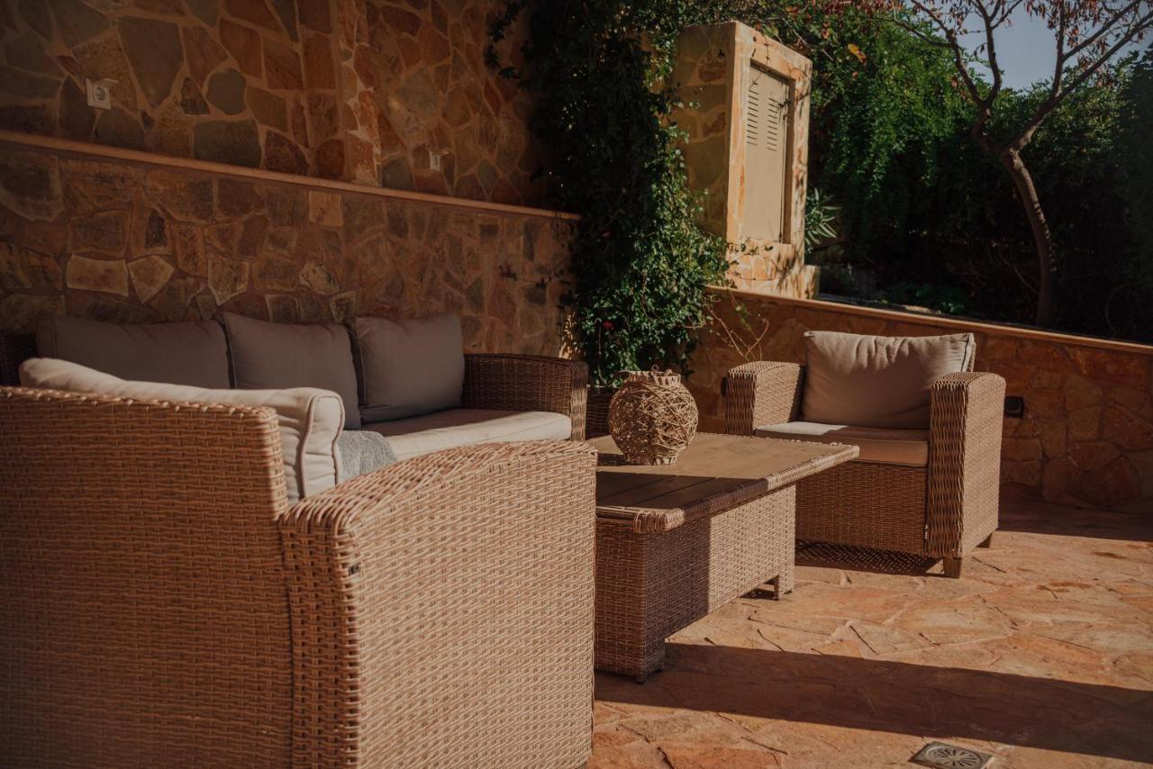Pool And Sea View Apartments Agia Marina  Екстериор снимка